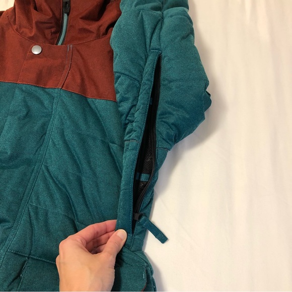 ❌ SOLD ❌ 686 Snowboard Waterproof Woman Jacket 🏂 - Picture 16 of 16